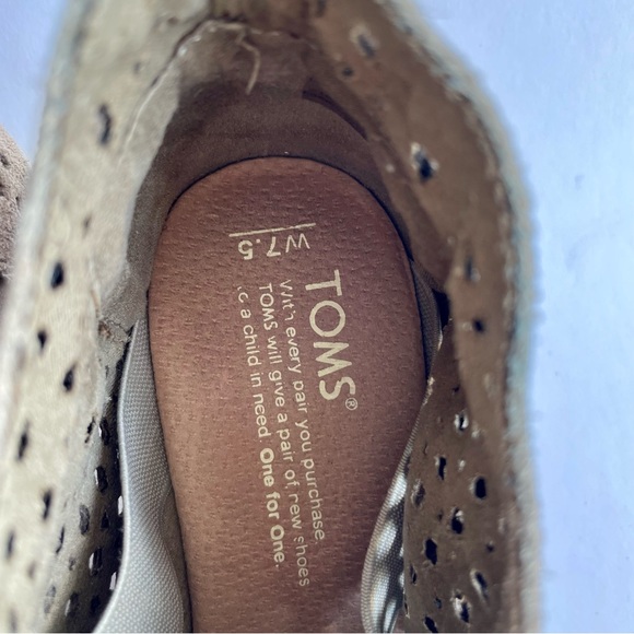 Toms Moroccan laser cut wedge booties tan sz 7.5 womens euc lace up tie shooties - Picture 6 of 7
